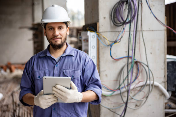 Best Emergency Electrical Repair  in Warren, IL